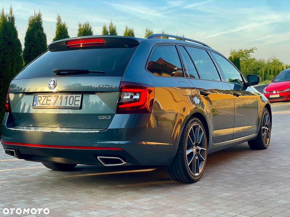 Skoda Octavia 2.0 TDI DSG RS - 15