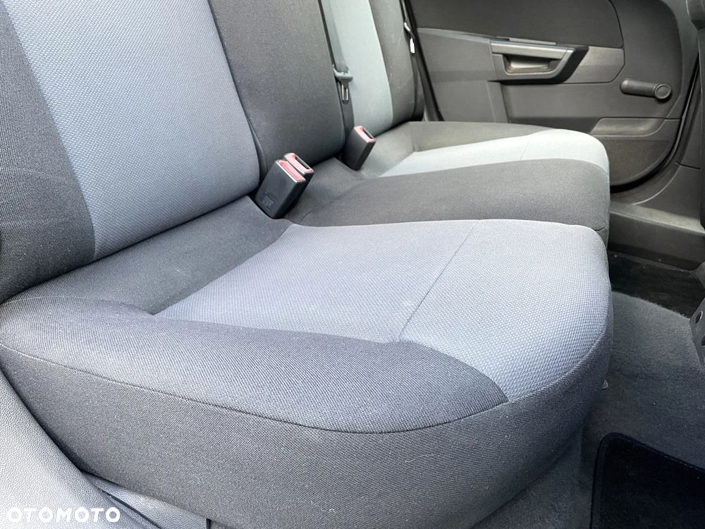 Opel Astra 1.8 Caravan - 34