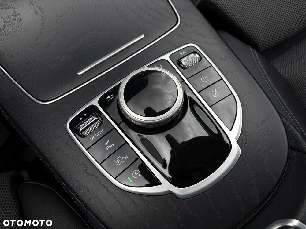 Mercedes-Benz Klasa E 220 d Business Edition 9G-TRONIC - 34