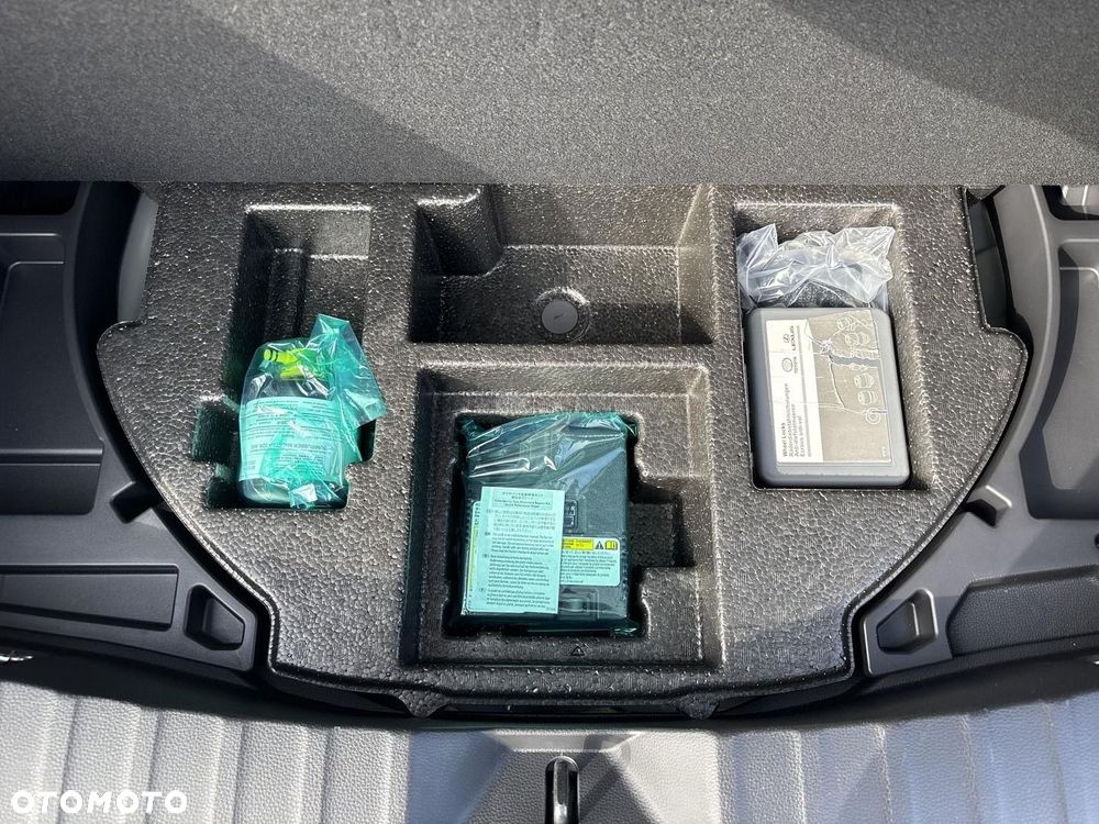 Toyota Corolla Cross 2.0 Hybrid Style - 18
