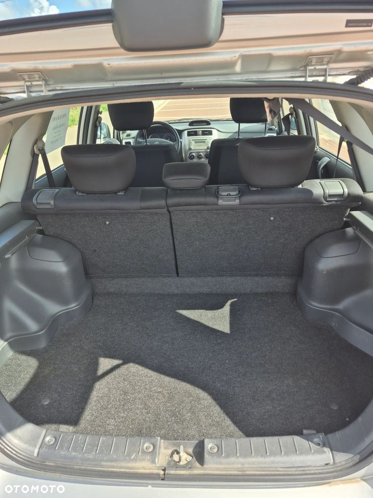 Suzuki Liana 1.6 Comfort - 13