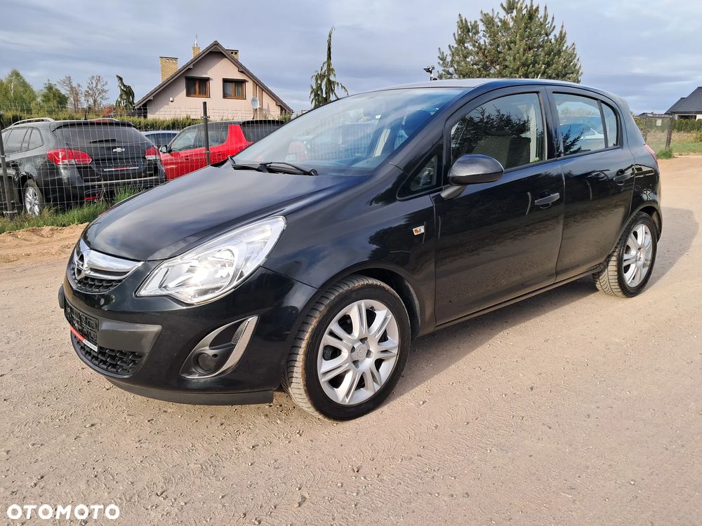 Opel Corsa 1.2 16V Cosmo - 3