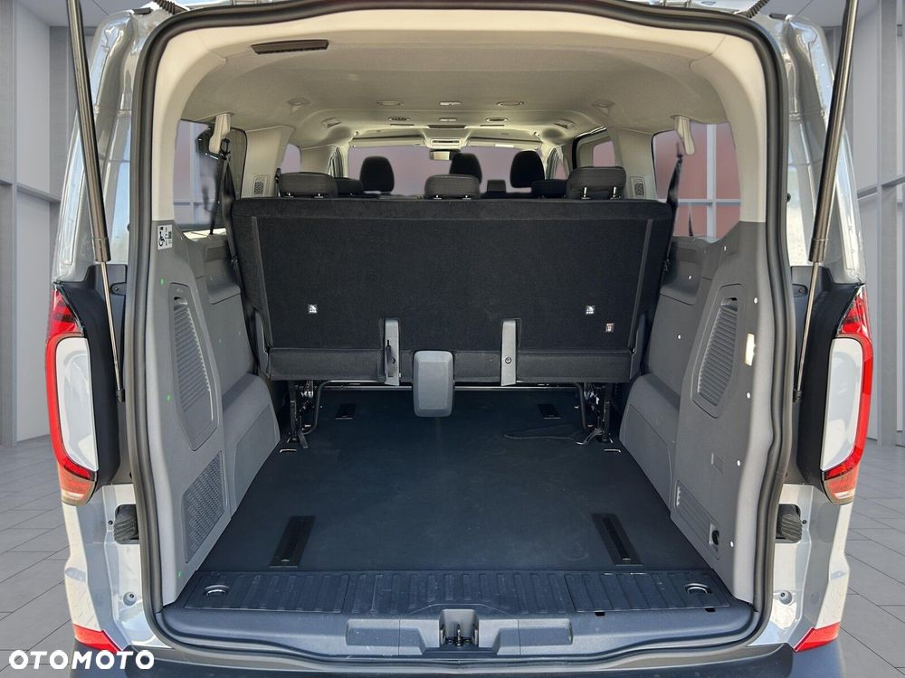 Volkswagen Caravelle 2.0 TDI L2 - 11