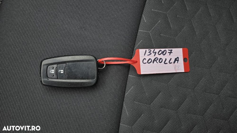 Toyota Corolla - 21