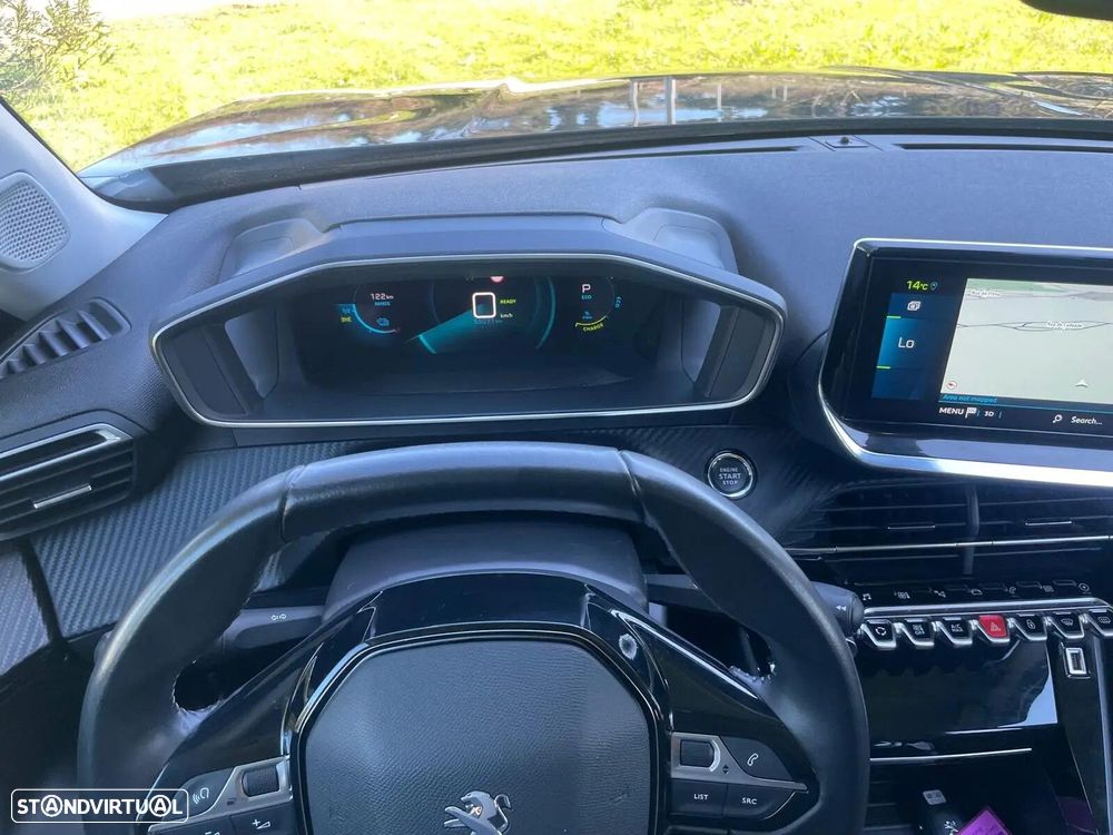 Peugeot e-2008 50 kWh Allure - 31