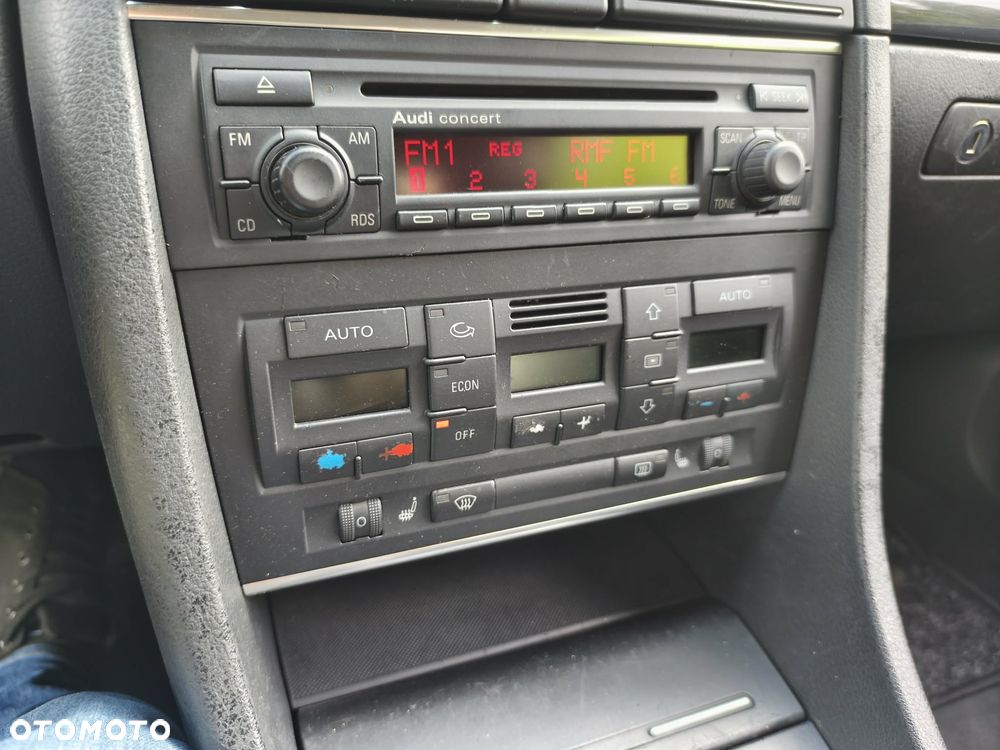 Audi A4 Cabrio 2.4 - 9