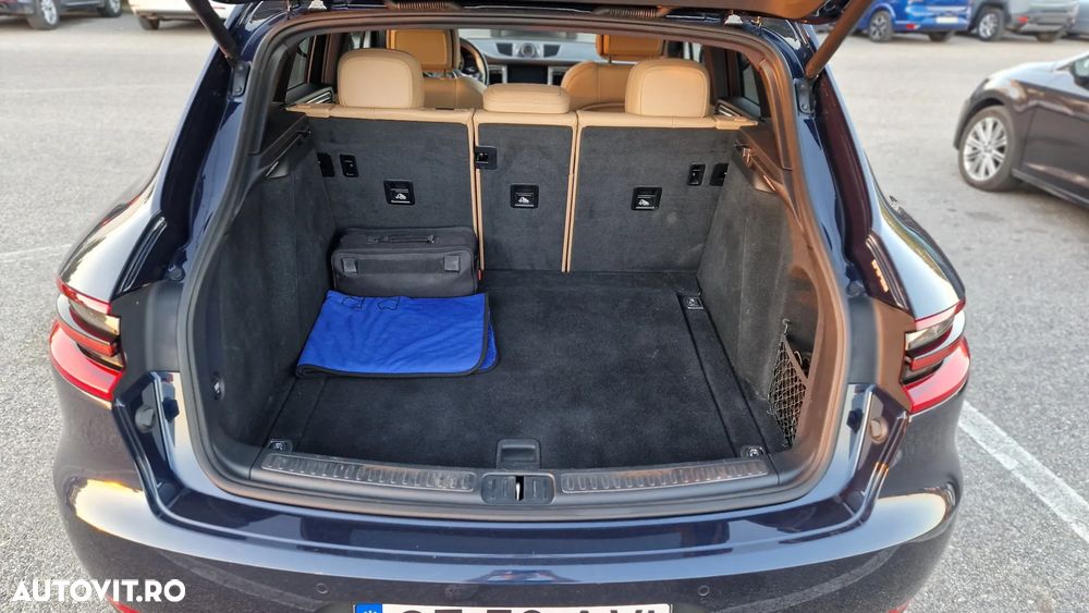 Porsche Macan Standard - 12