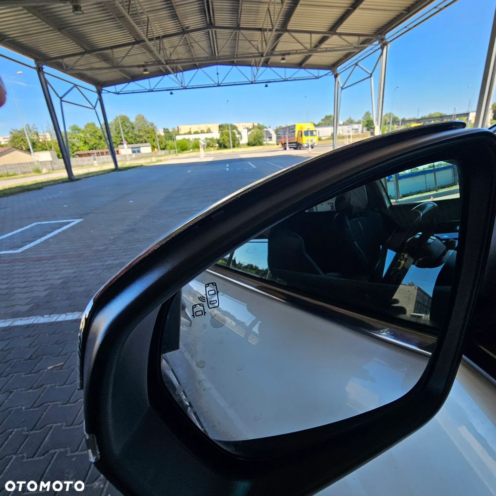 Peugeot 3008 1.6 PureTech GT S&S EAT8 - 19