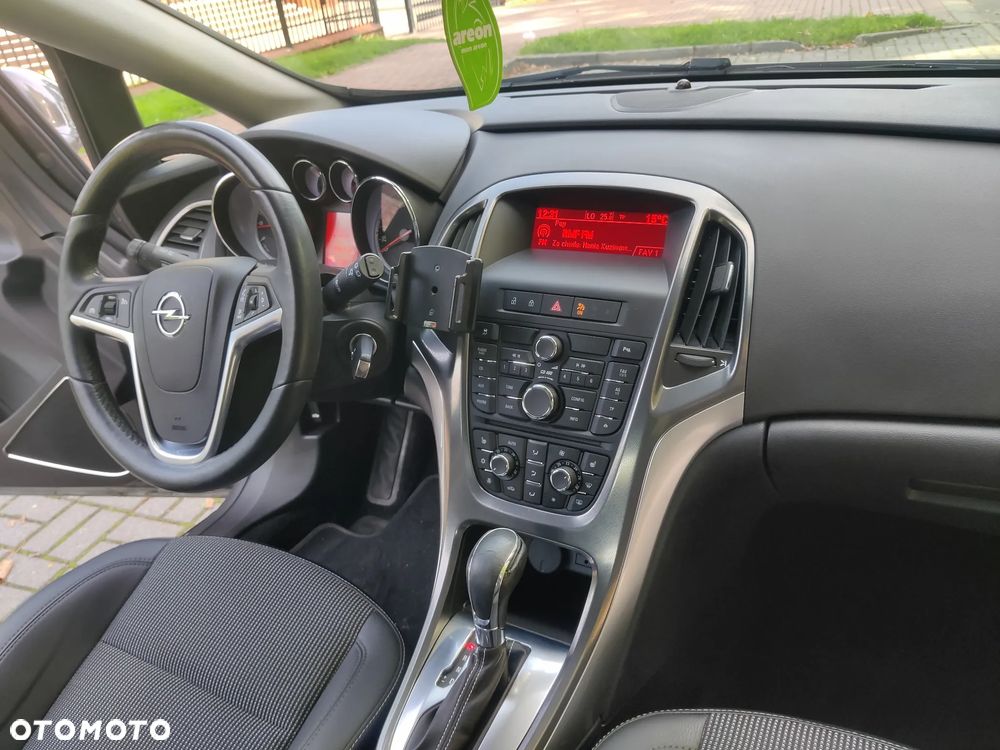 Opel Astra 1.4 Turbo Automatik Cosmo - 27