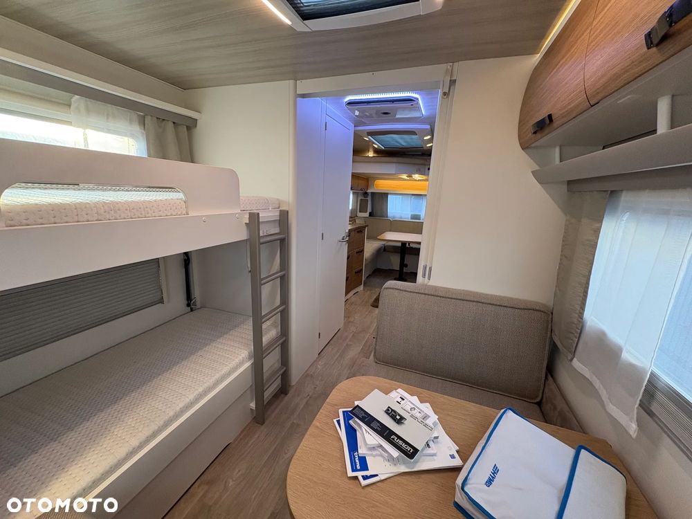 Hymer-Eriba Nova-555-EN - 22
