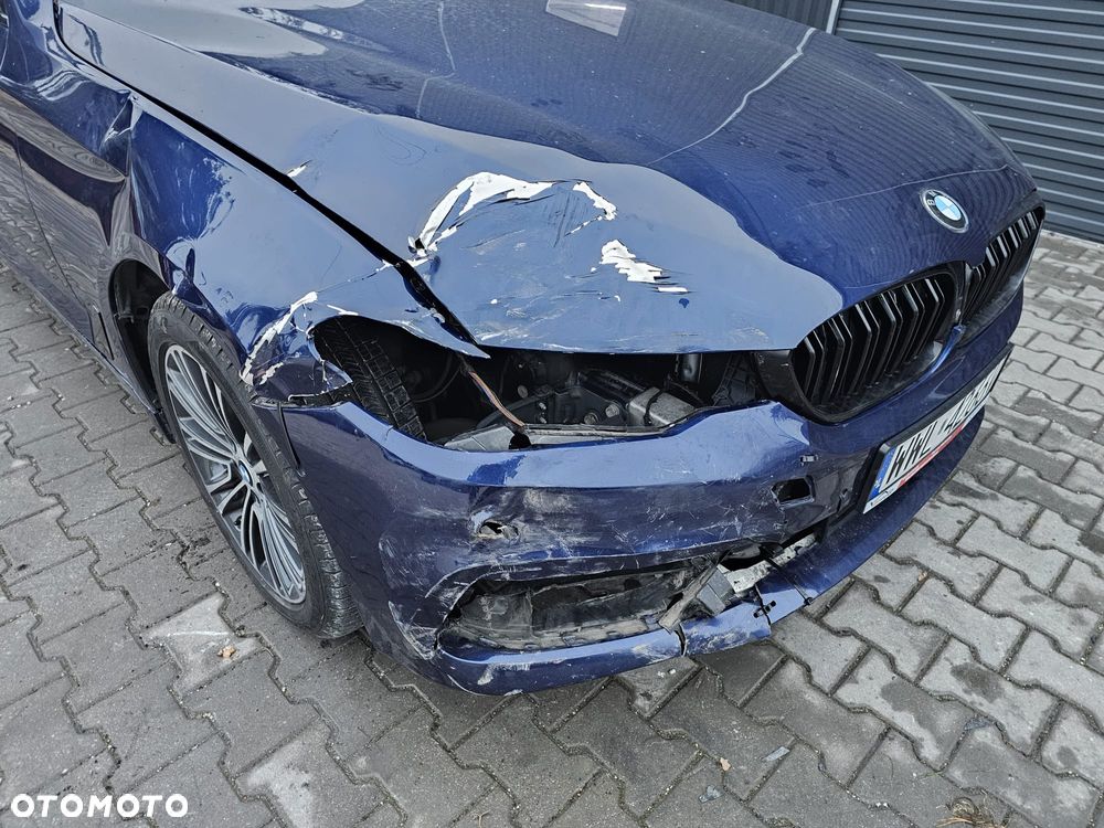 BMW Seria 5 530i xDrive GPF Sport Line sport - 15