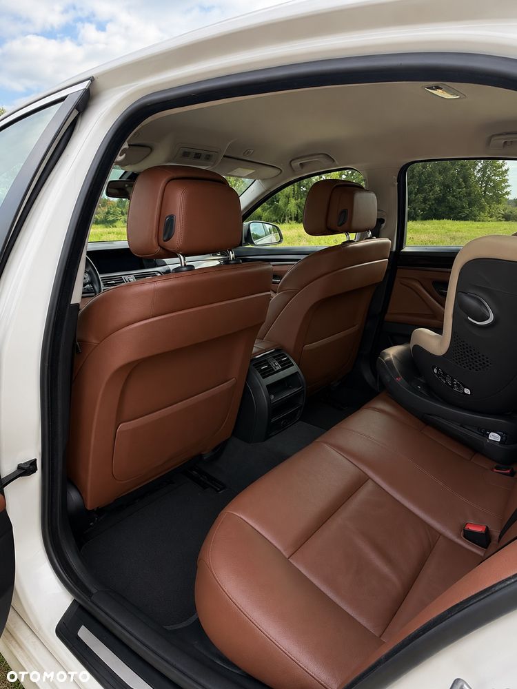 BMW Seria 5 520d - 16