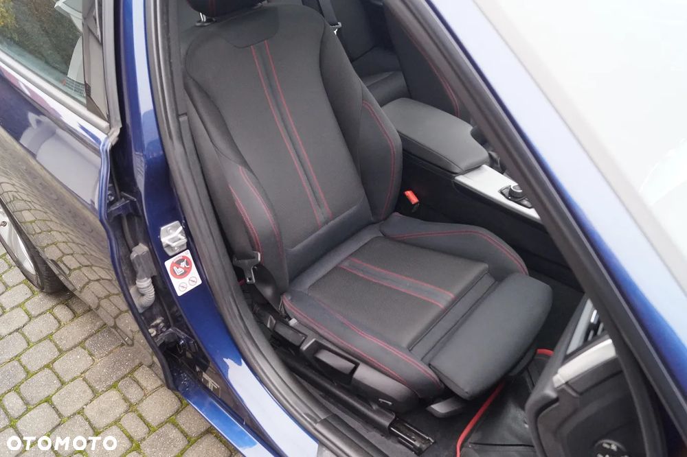 BMW Seria 3 318i Sport Line - 27