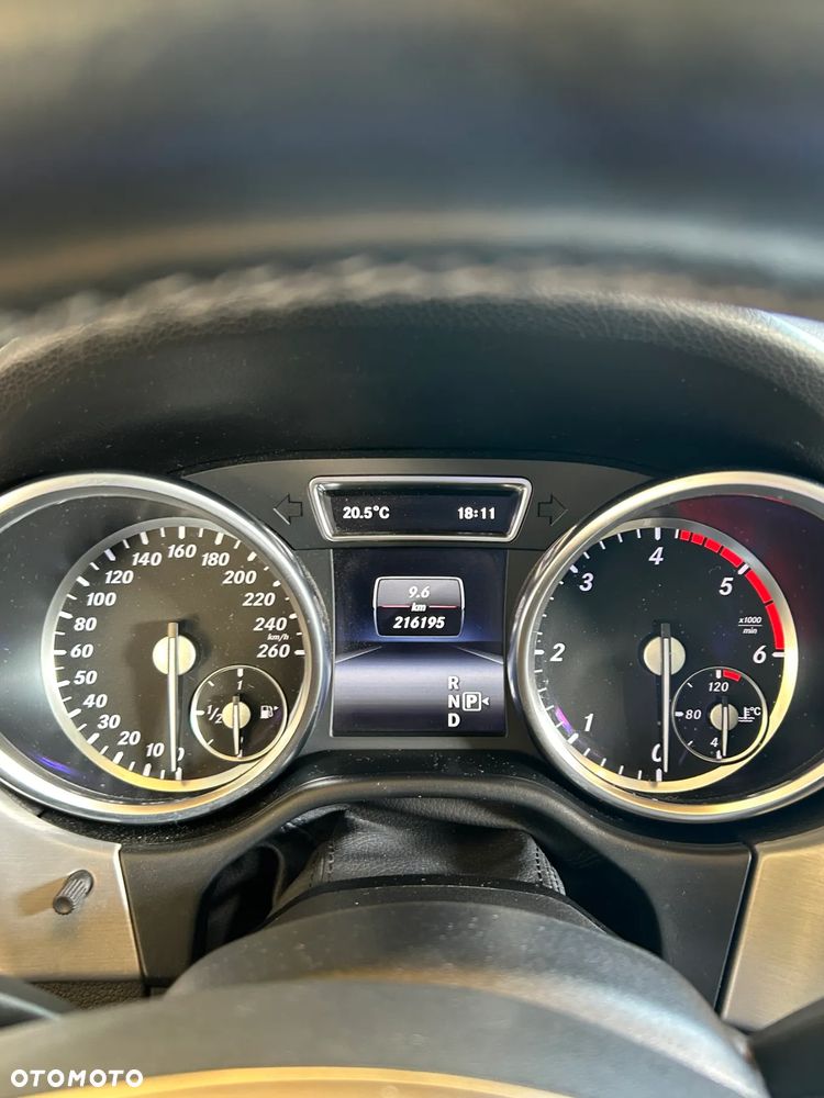 Mercedes-Benz ML 350 BlueTec 4-Matic - 2