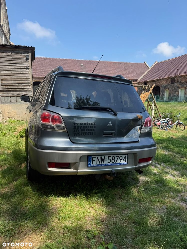 Mitsubishi Outlander - 6