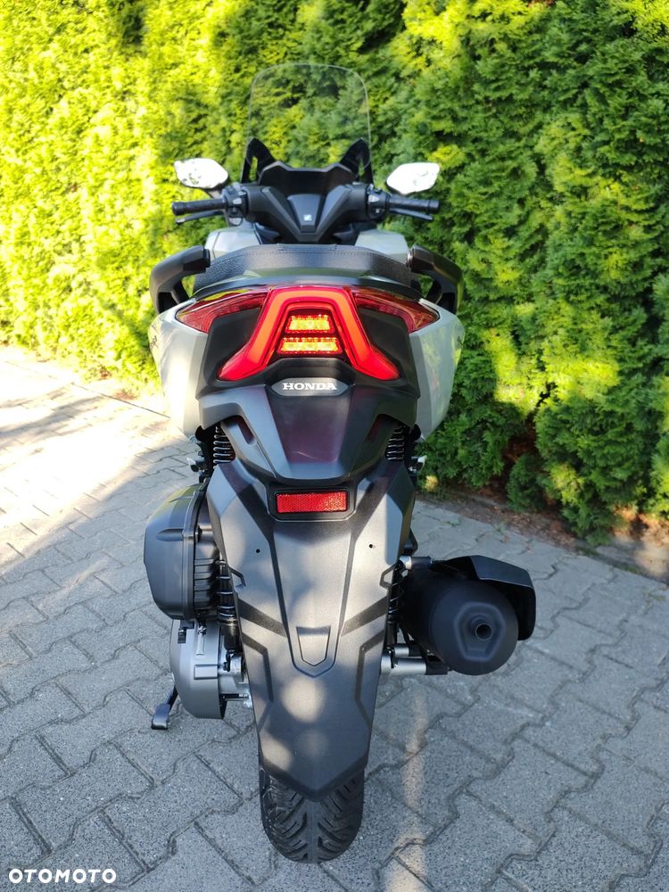 Honda NSS - 5
