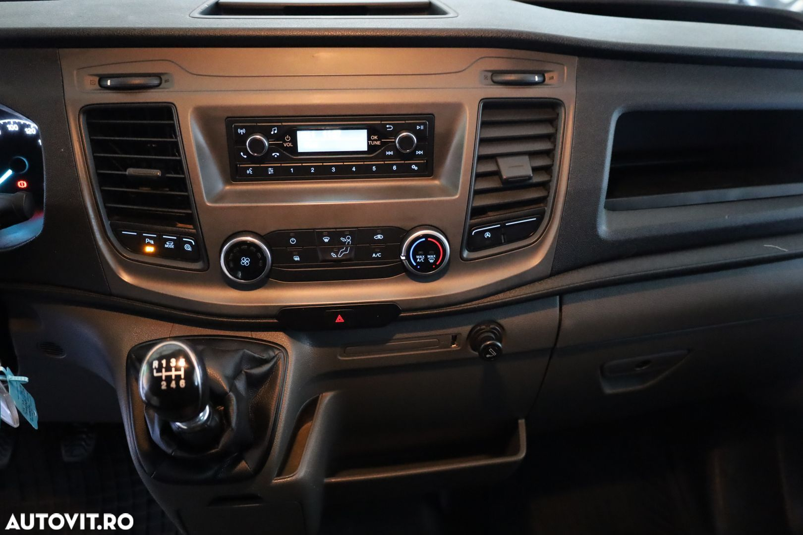 Ford Transit - 16