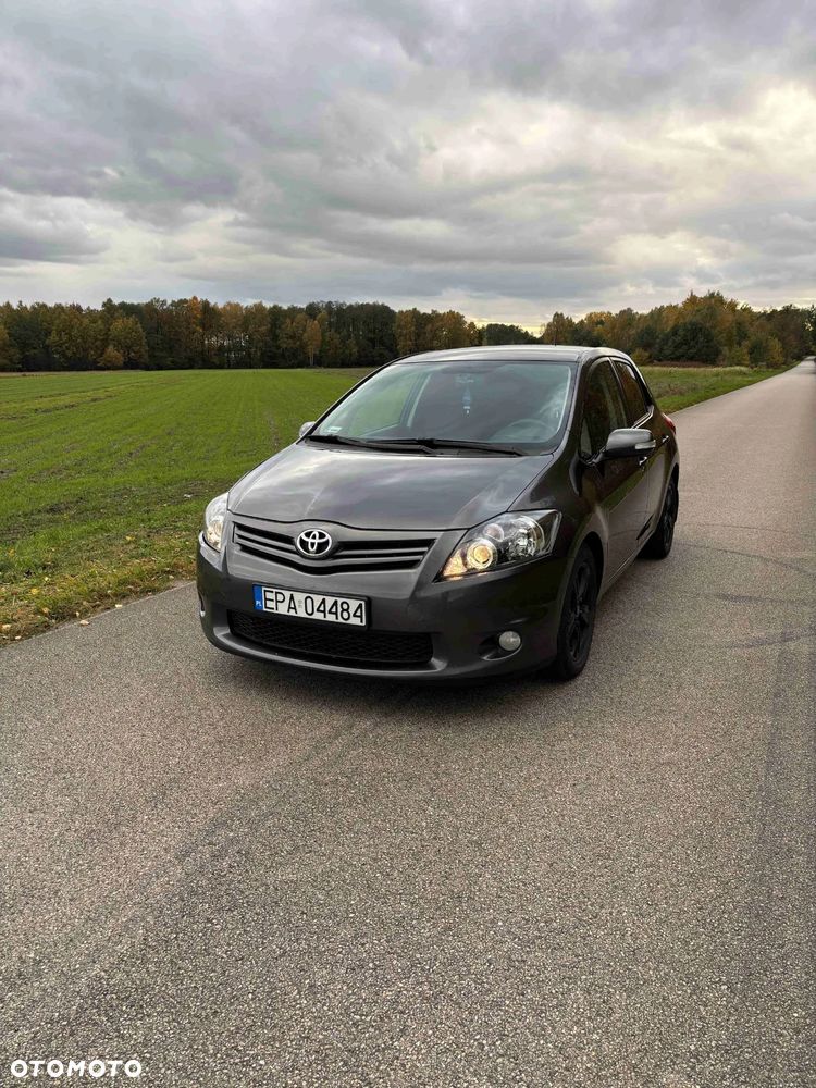 Toyota Auris - 10