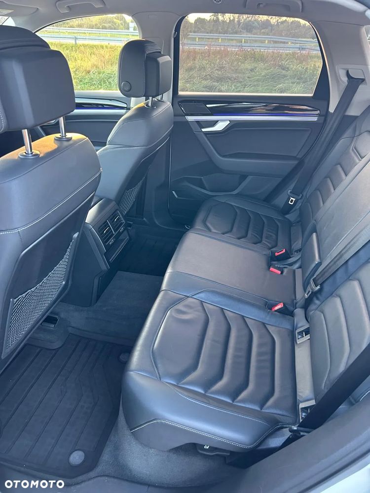 Volkswagen Touareg 3.0 V6 TDI SCR 4Mot Elegance - 13