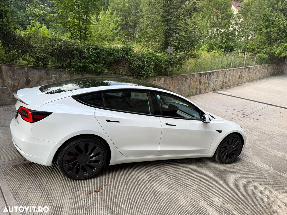 Tesla Model 3 Performance - 8