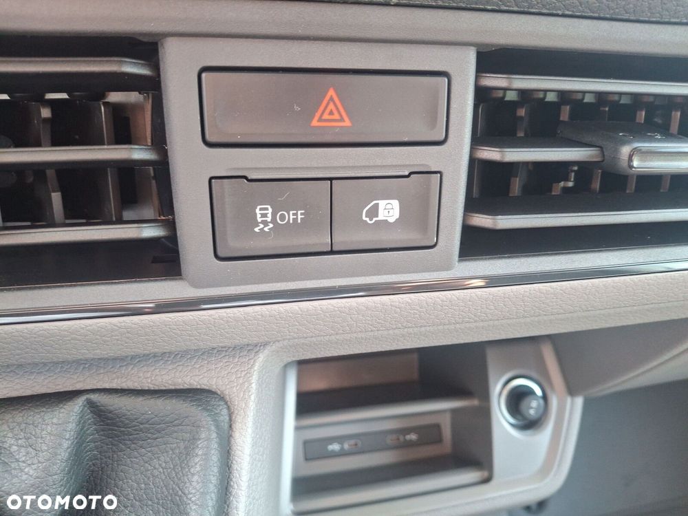 Volkswagen Crafter 2.0 TDI 140 KM Manual - 28