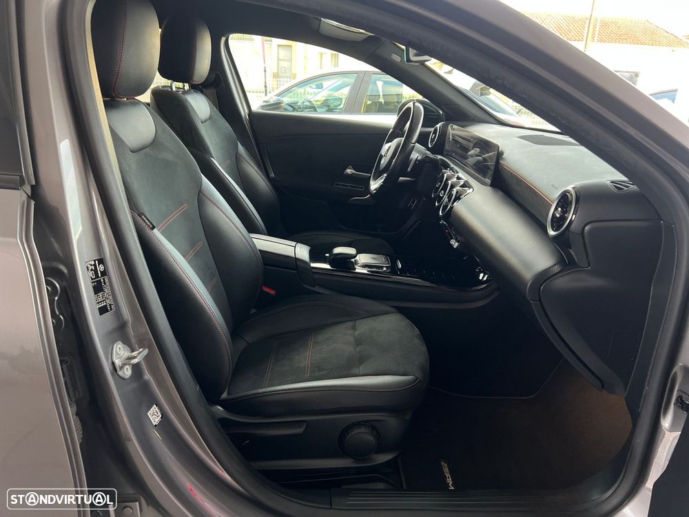 Mercedes-Benz A 250 Limousine e AMG Line - 20