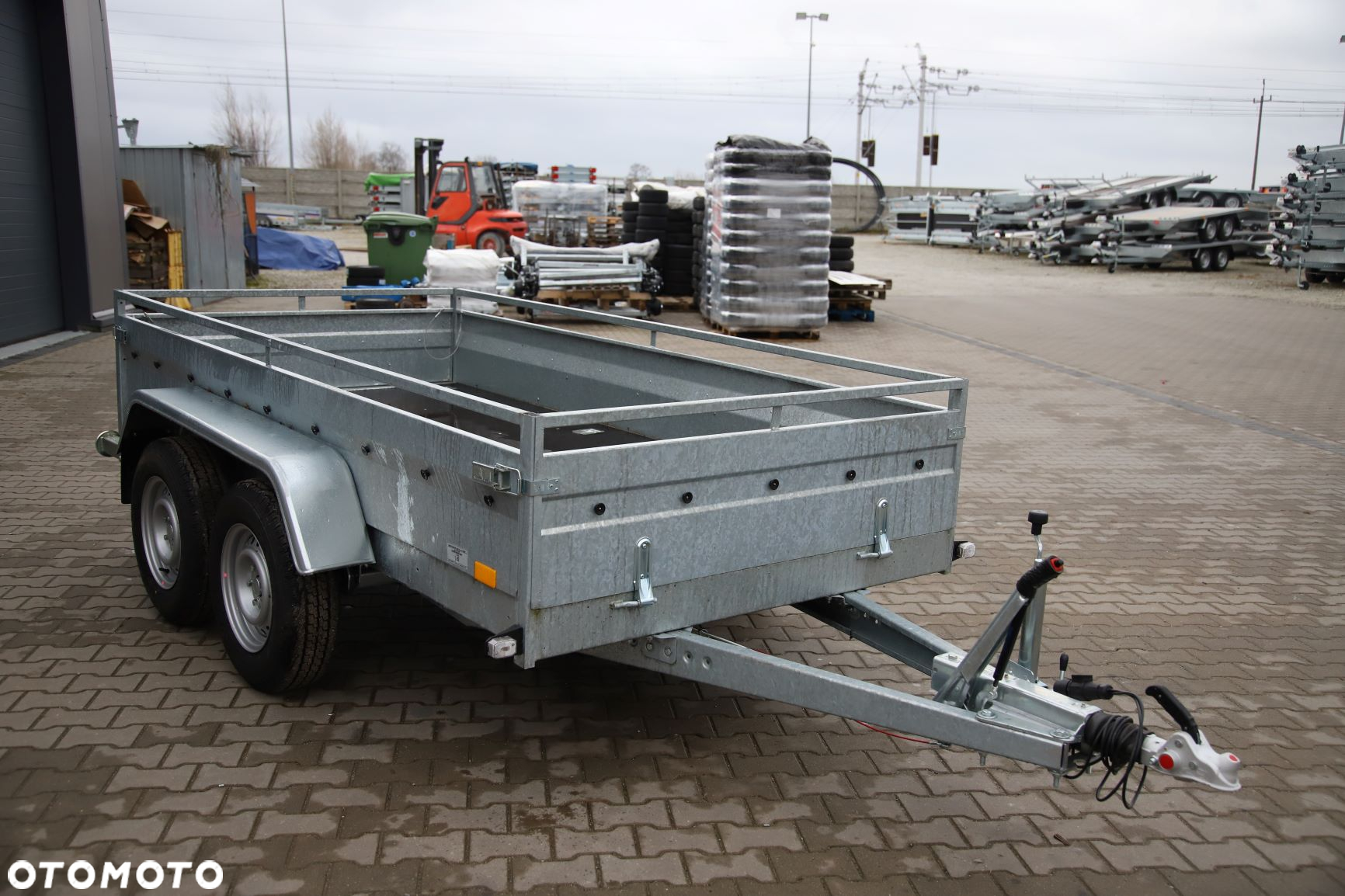 Niewiadów Majster z podjazdami 2700 kg - 4