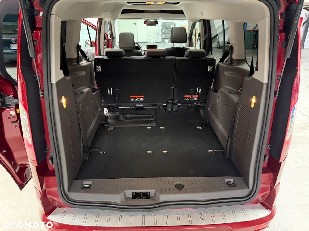 Ford Tourneo Connect Grand - 13