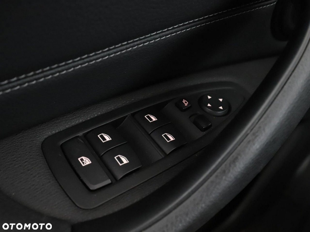 BMW X1 xDrive20d xLine - 32