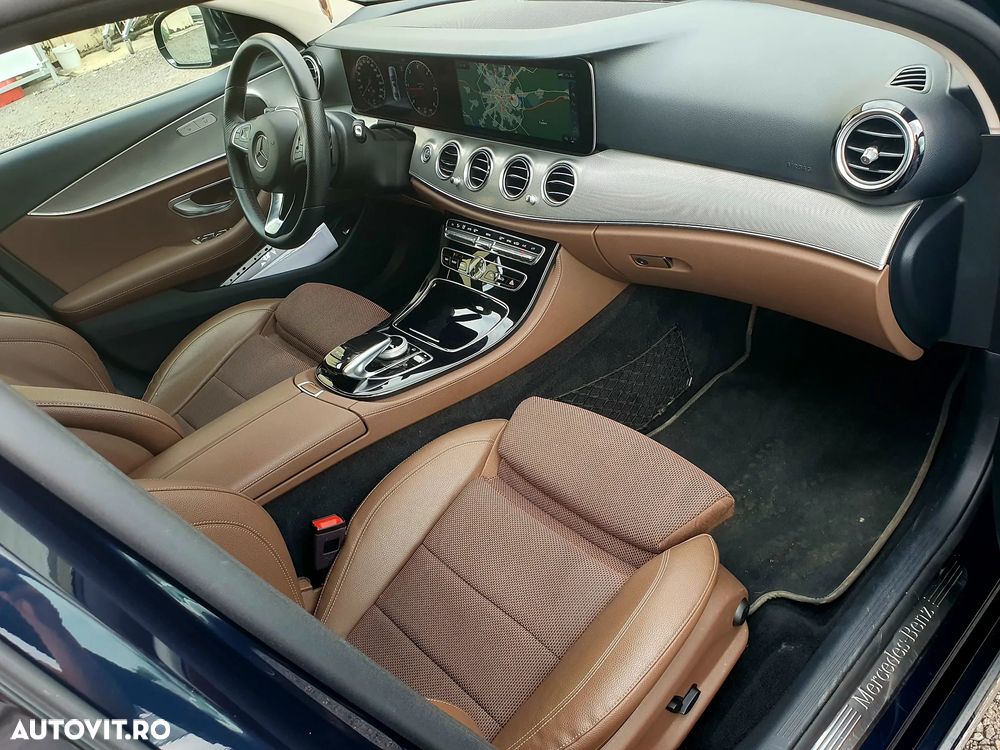 Mercedes-Benz E - 11