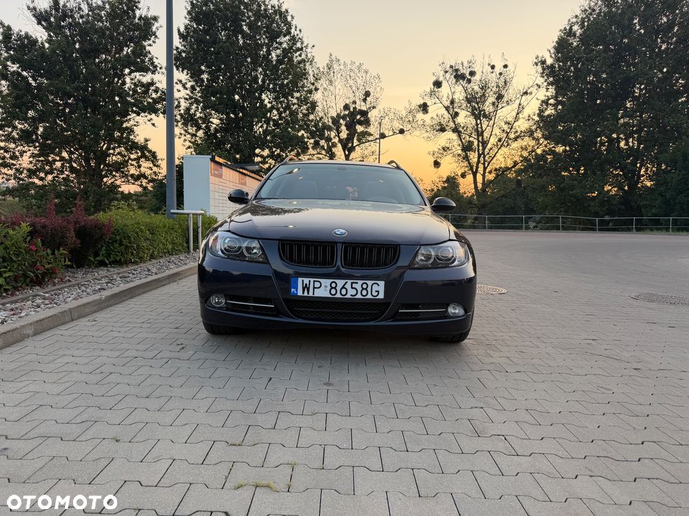 BMW Seria 3 320d - 19