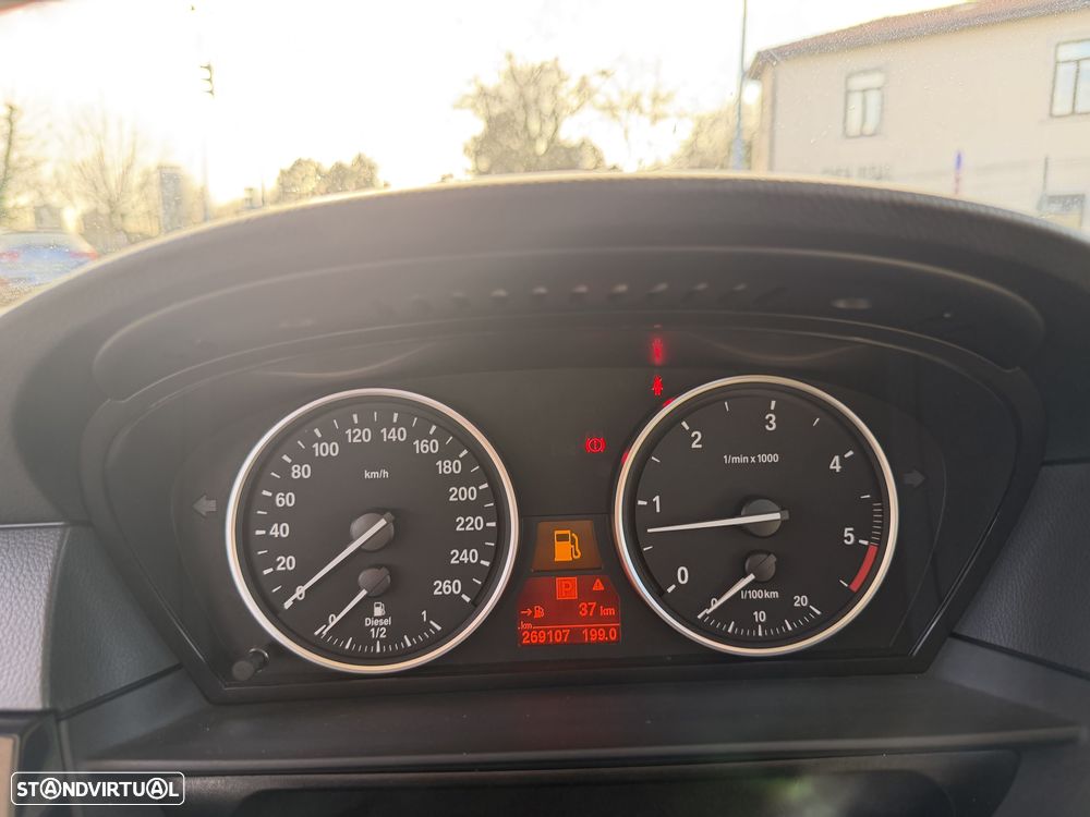 BMW 530 dA xDrive Executive - 31