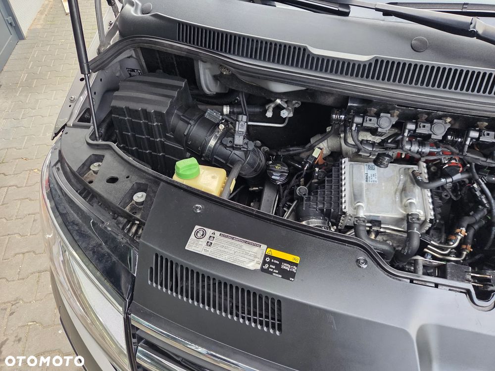 Volkswagen Multivan - 40