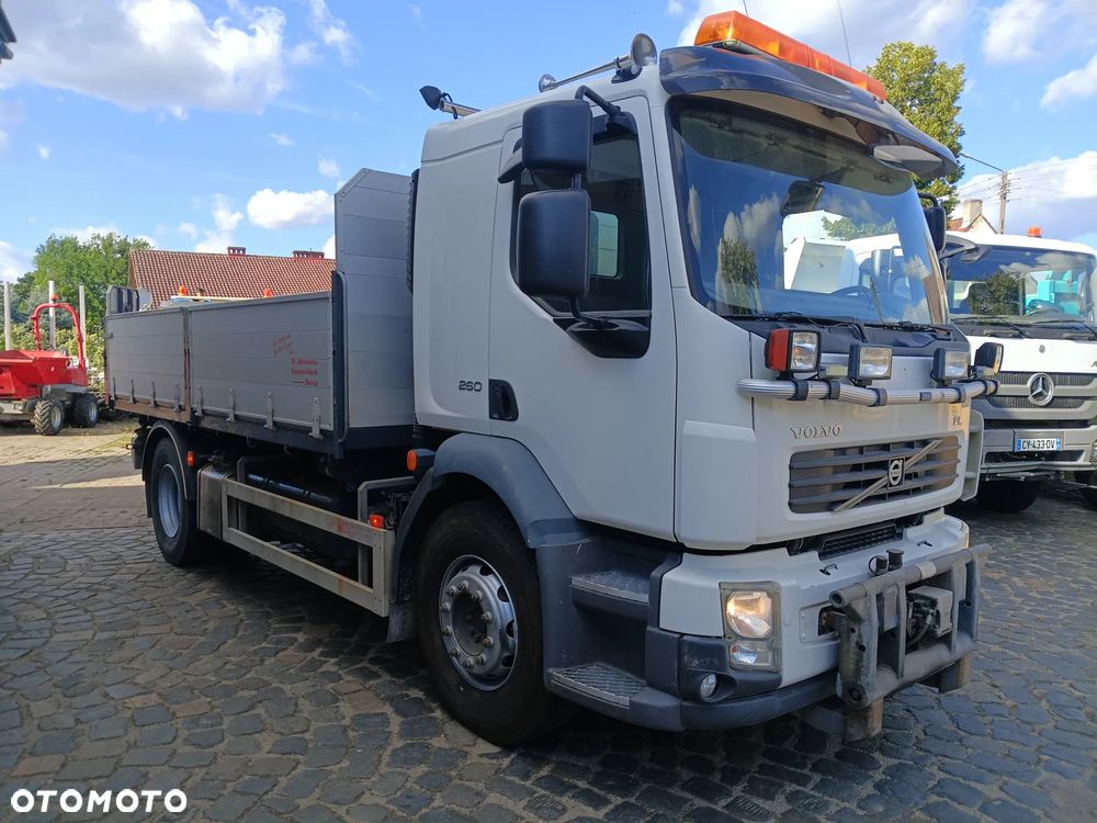 Volvo FL 260 - 1
