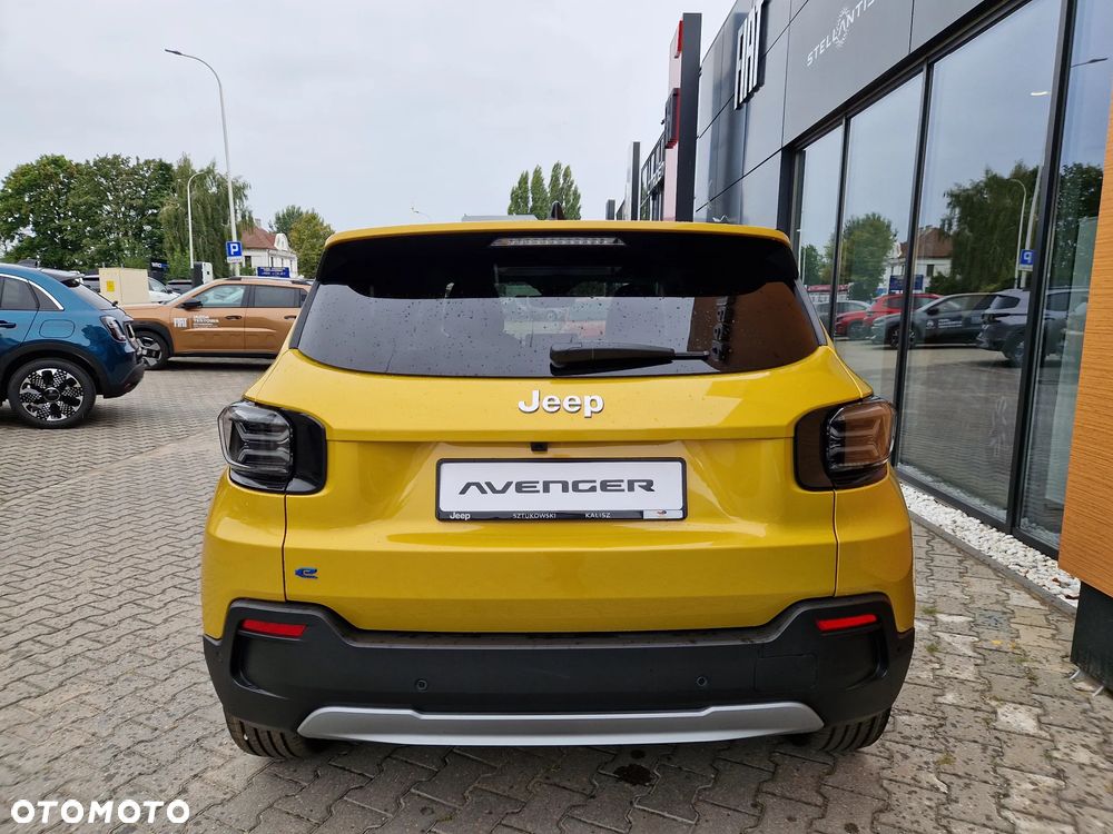 Jeep Avenger 54kWh Summit - 13