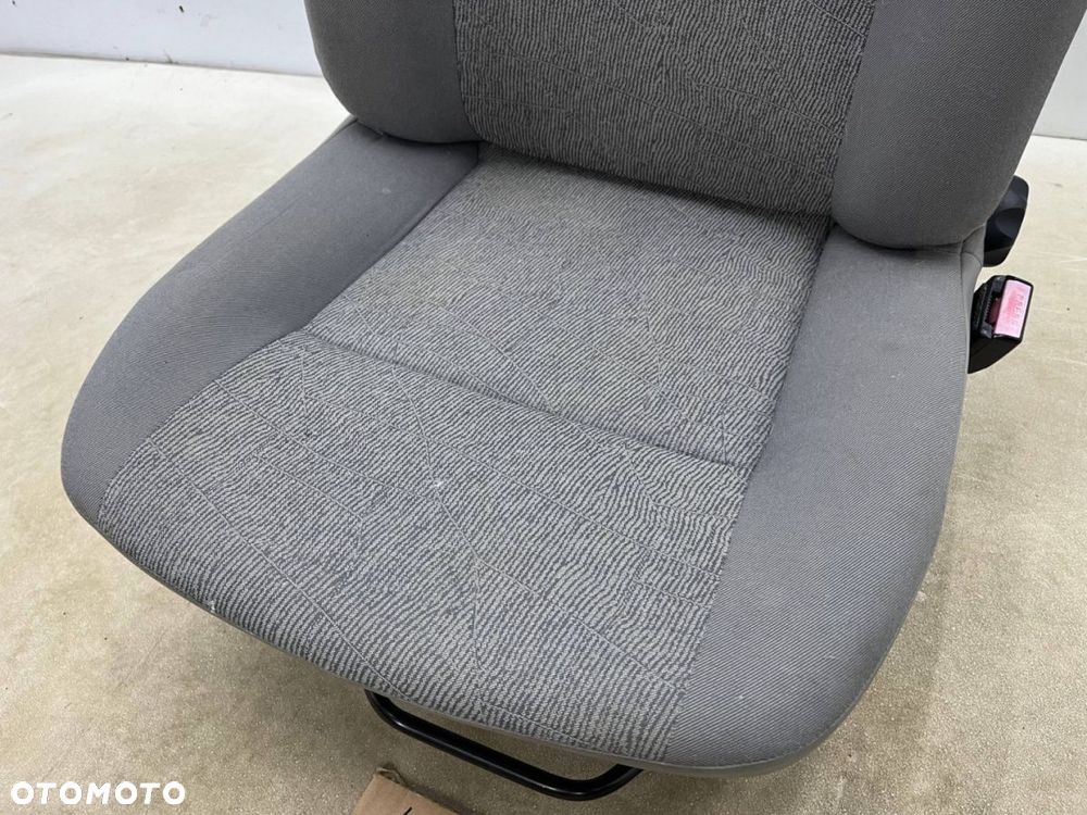 Fotele Dacia Logan 1 I 05-14r. prawy przedni fotel pasażera - 5