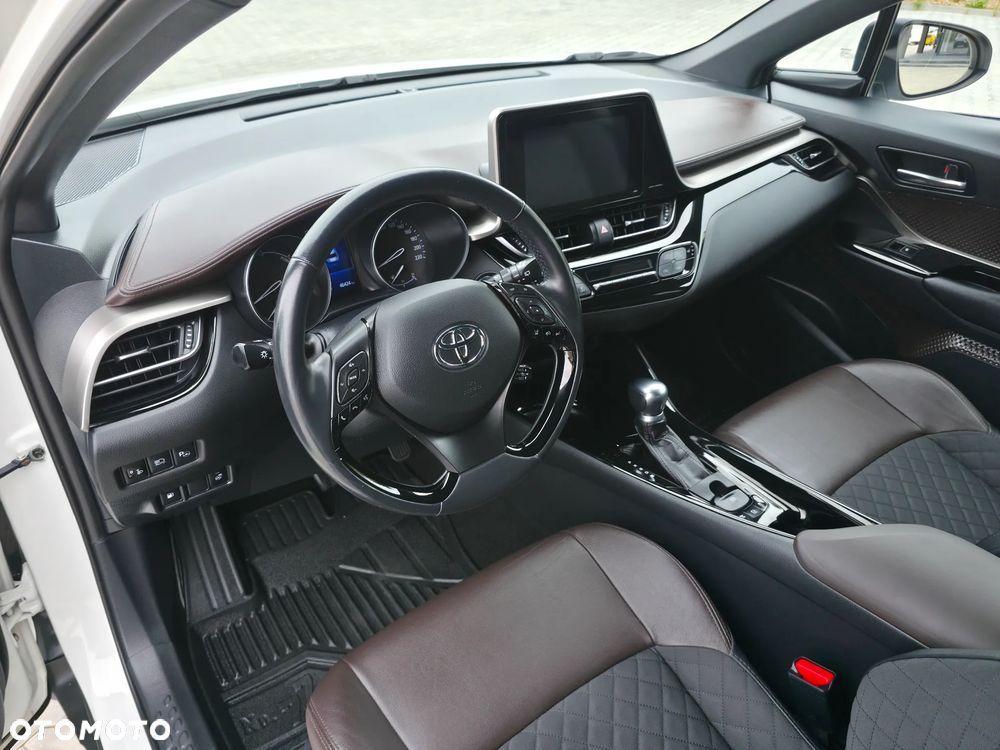 Toyota C-HR Lounge - 12
