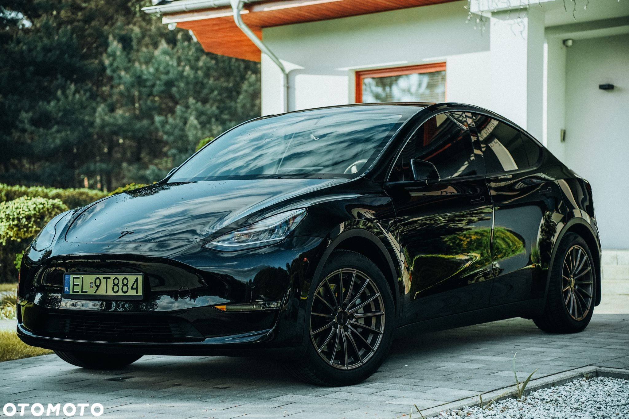 Tesla Y Model Long Range Dual Motor AWD - 15