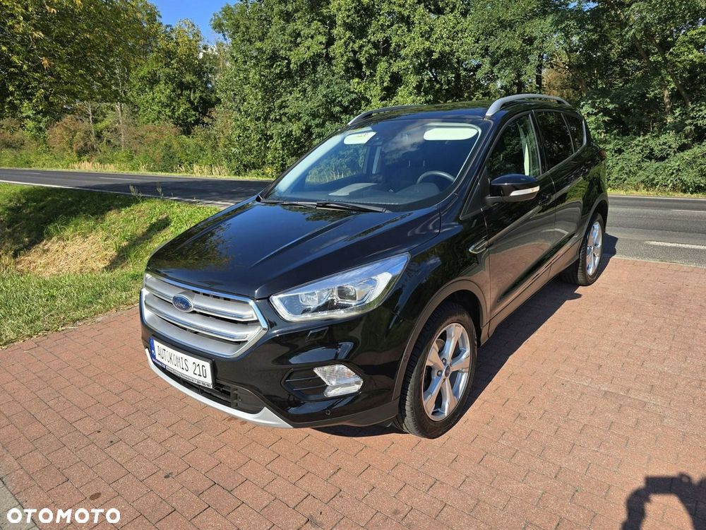 Ford Kuga - 1