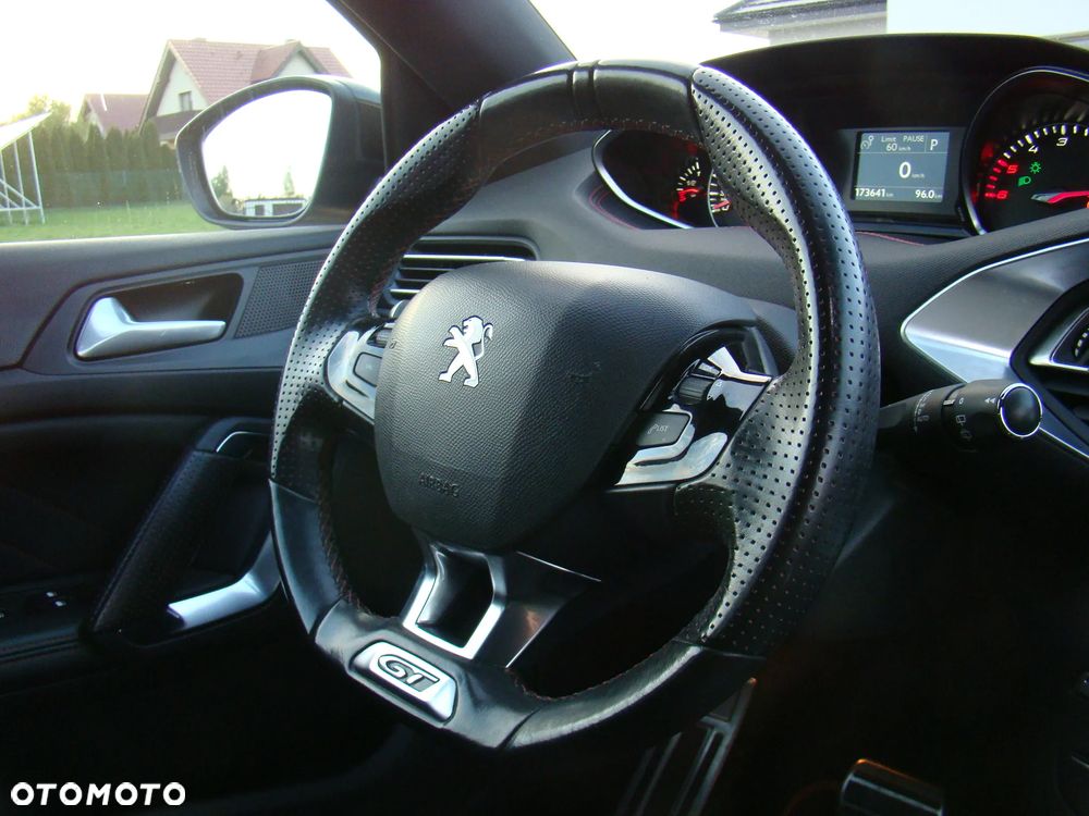 Peugeot 308 BlueHDi 180 EAT6 GT - 38