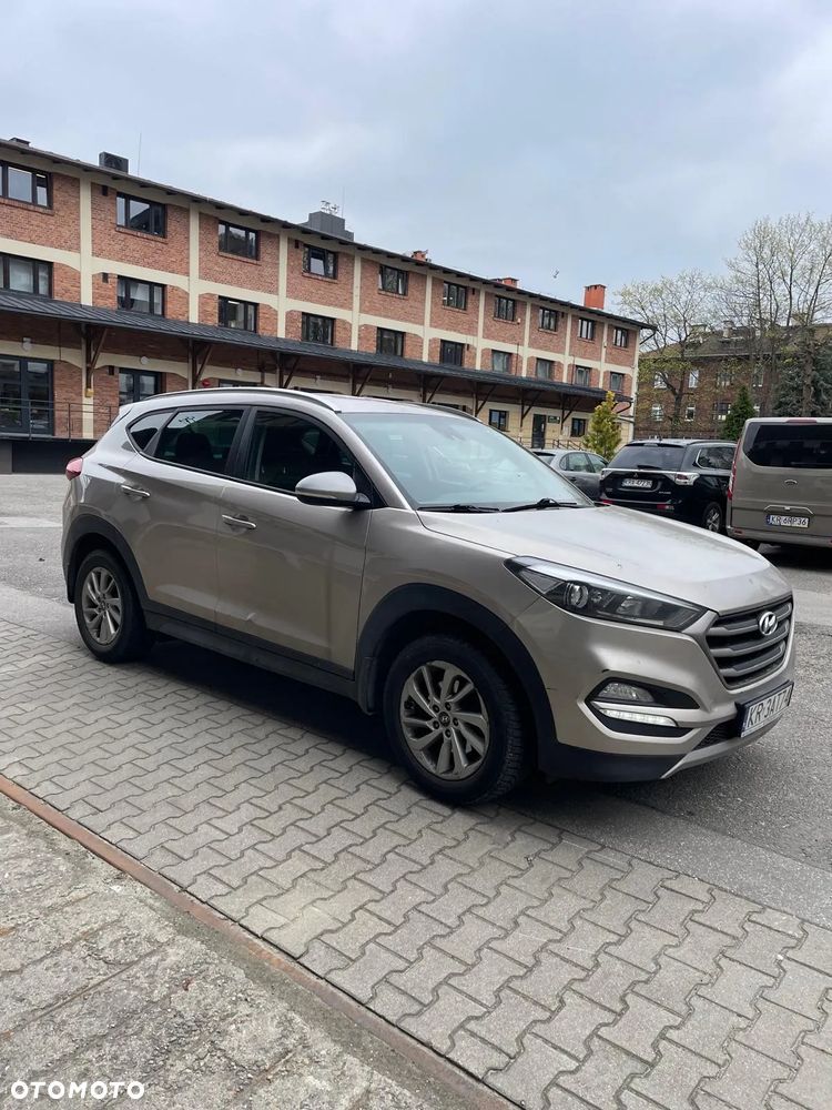 Hyundai Tucson - 2