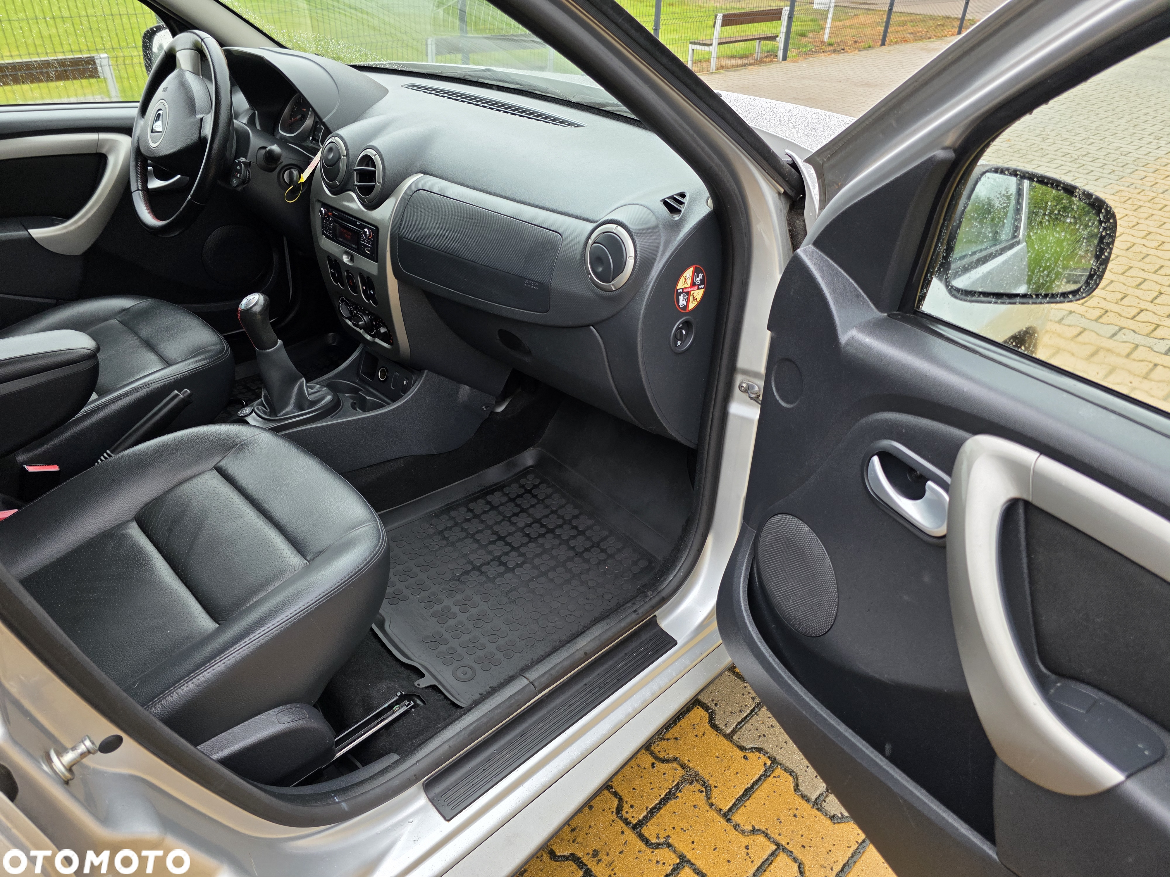 Dacia Duster 1.6 SCe Ambiance S&S - 16
