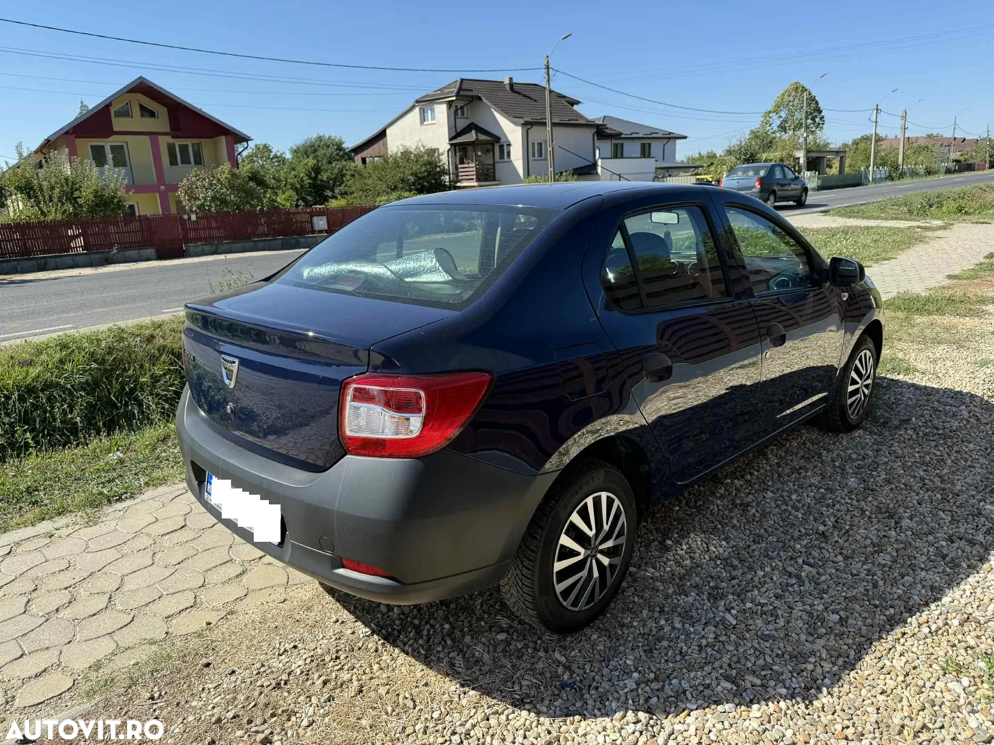 Dacia Logan - 3