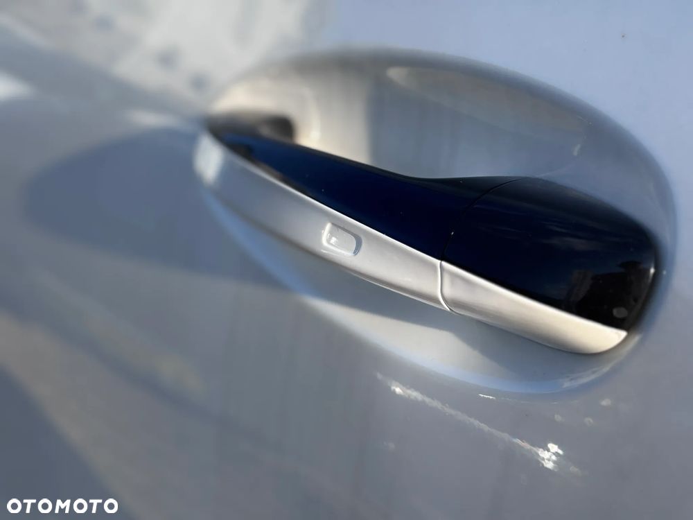 Mercedes-Benz GLE - 12