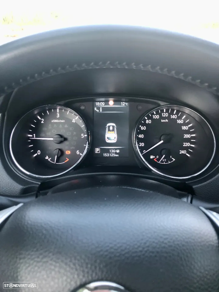 Nissan Qashqai 1.6 dCi Tekna Premium +Xtronic - 14