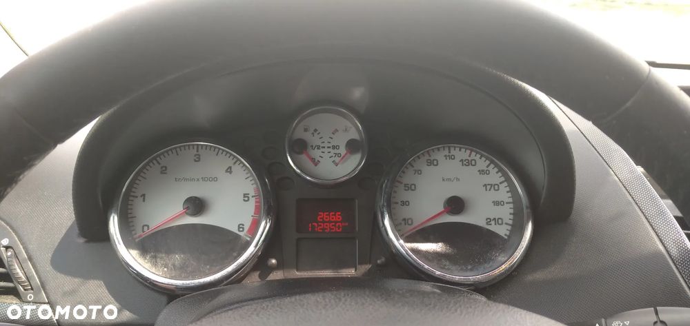 Peugeot 207 1.4 HDi Trendy Euro5 - 5