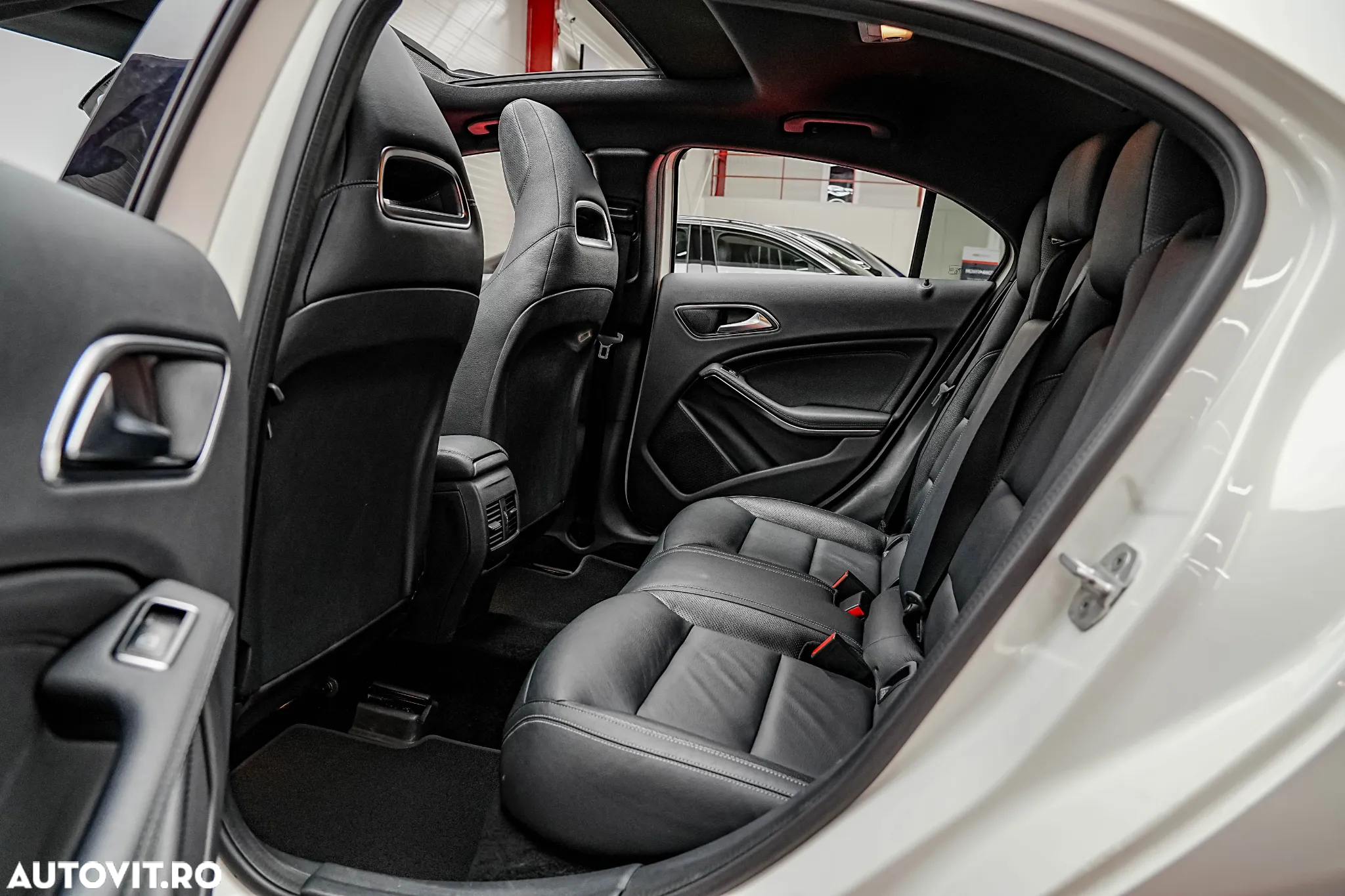 Mercedes-Benz A 160 7G-DCT Activity Edition - 6