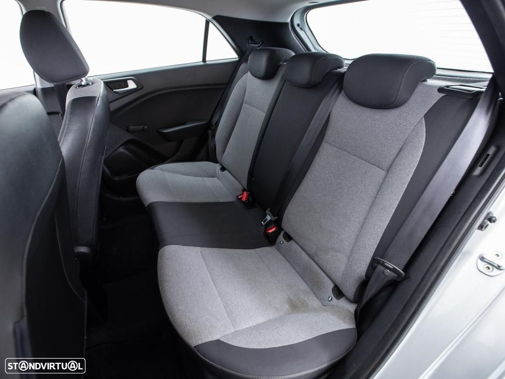 Hyundai i20 - 10