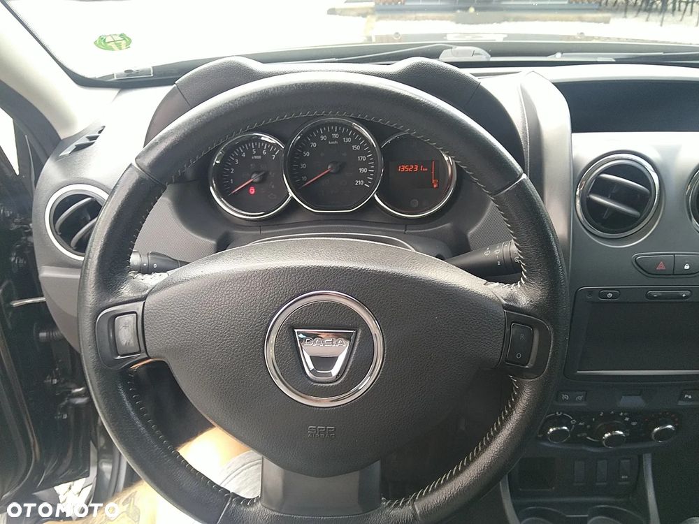 Dacia Duster 1.2 TCe Celebration - 17