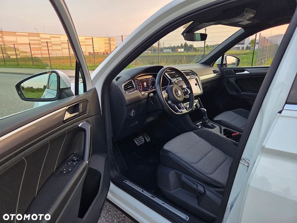 Volkswagen Tiguan - 11